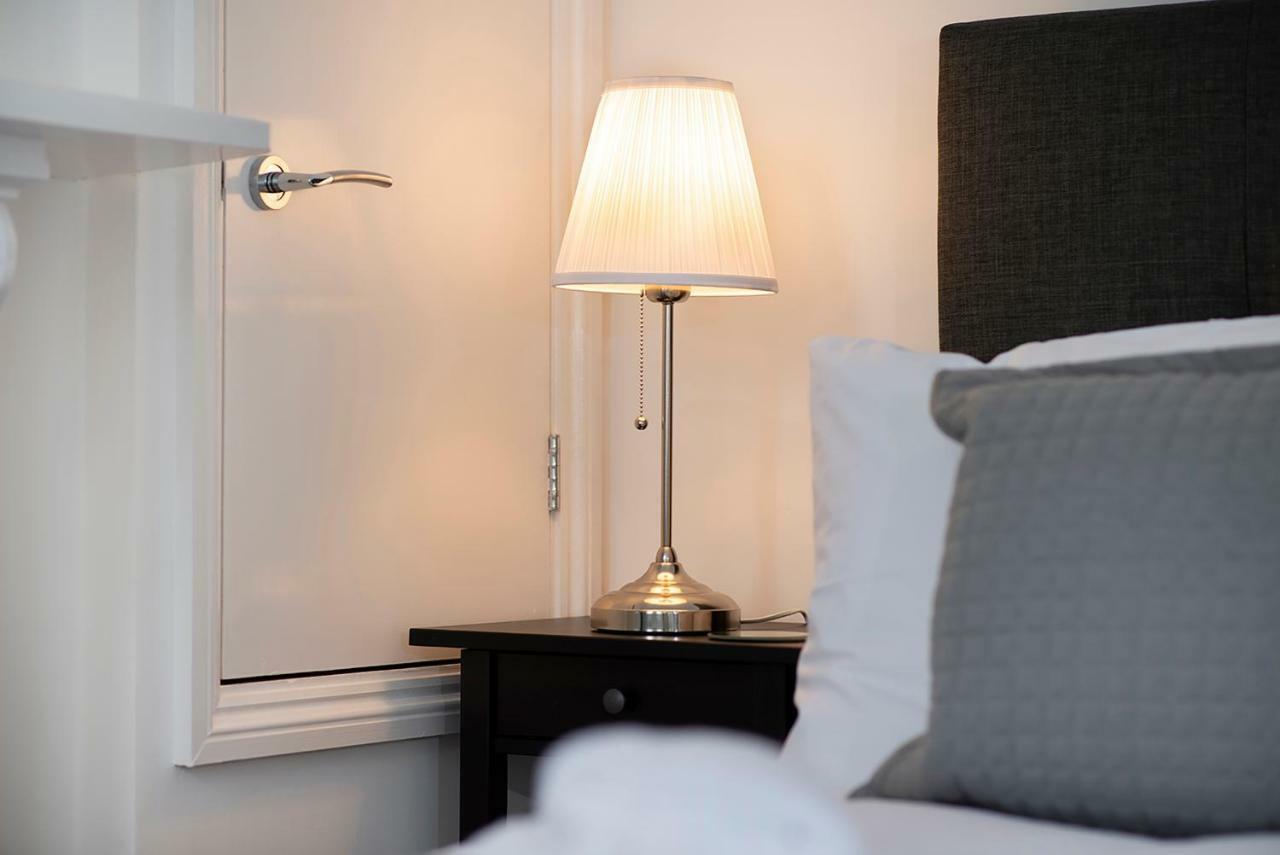 Flat A - Spacious Ground Floor, 1 Bedroom Apartment In Central Southsea, Portsmouth Exteriör bild