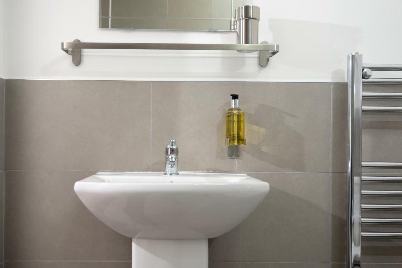 Flat A - Spacious Ground Floor, 1 Bedroom Apartment In Central Southsea, Portsmouth Exteriör bild